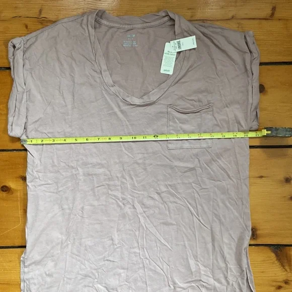 NEW aerie Women's Oversized Short Sleeve V Neck Tee Shirt Size Small NWT - Picture 8 of 14